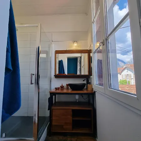 Σπίτι διακοπών Maison Charmante, Annees 30 Avec Exterieur A Grenoble, Ile Verte *