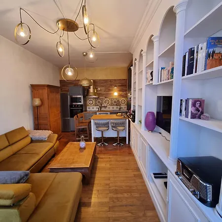 Maison Charmante, Annees 30 Avec Exterieur A Grenoble, Ile Verte