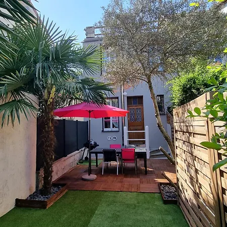 Maison Charmante, Annees 30 Avec Exterieur A Grenoble, Ile Verte