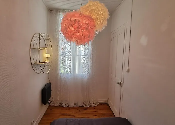 Maison Charmante, Années 30 Avec Extérieur à L'ile Verte