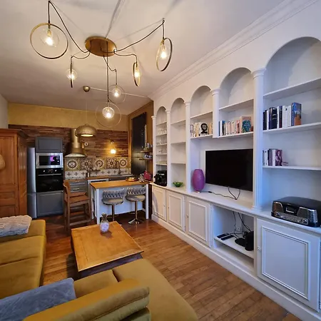Maison Charmante, Annees 30 Avec Exterieur A L'ile Verte بيت للعطل غرونوبل